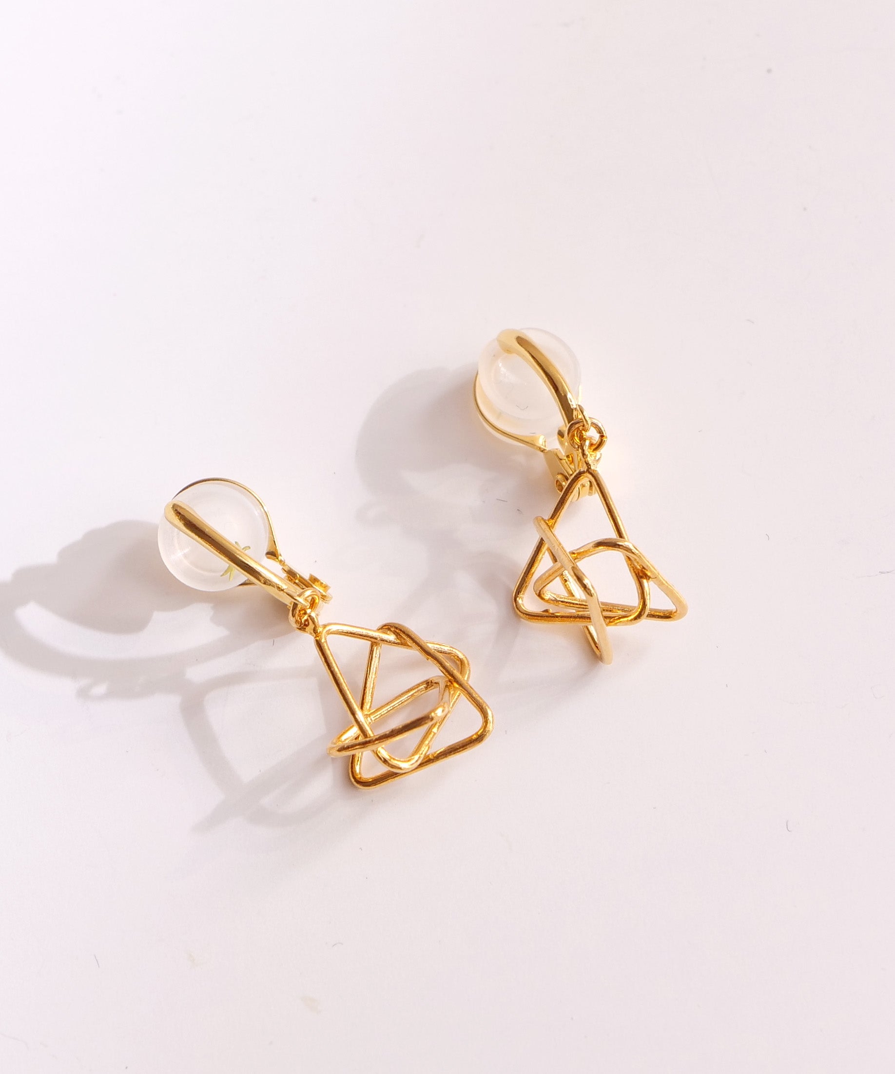 SV925 Graffiti 3D Triangle Earrings