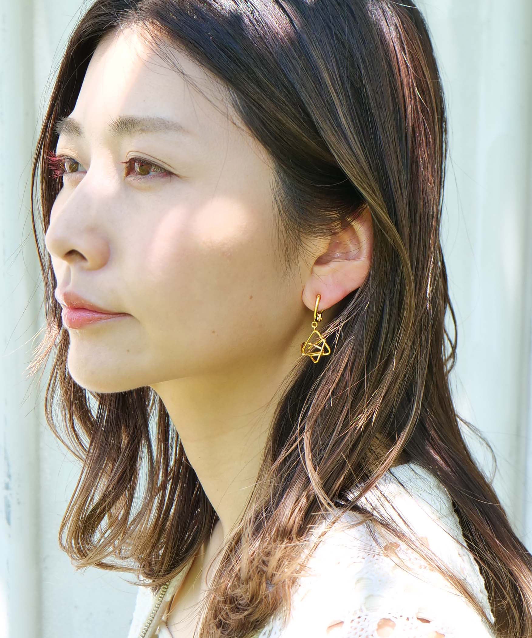 SV925 Graffiti 3D Triangle Earrings