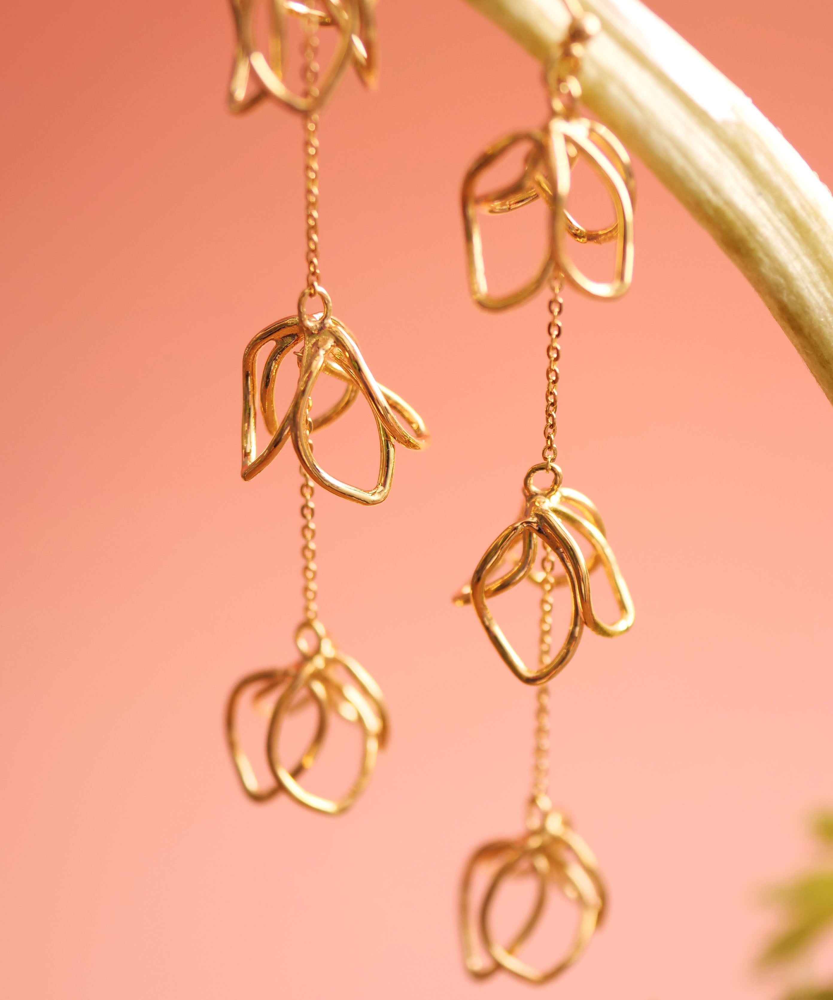 SV925 Graffiti Flower Volume Earrings Gold