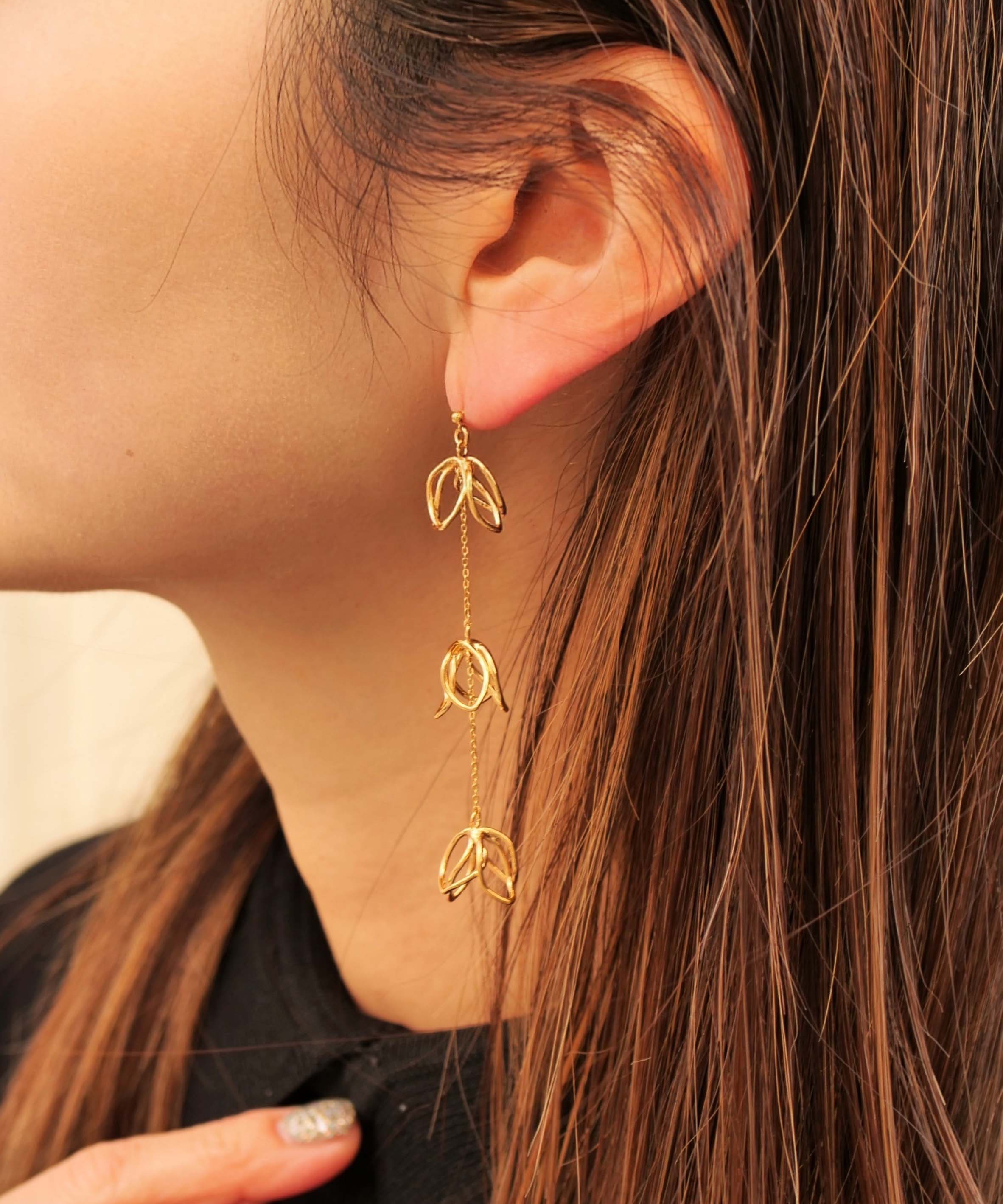 SV925 Graffiti Flower Volume Earrings Gold