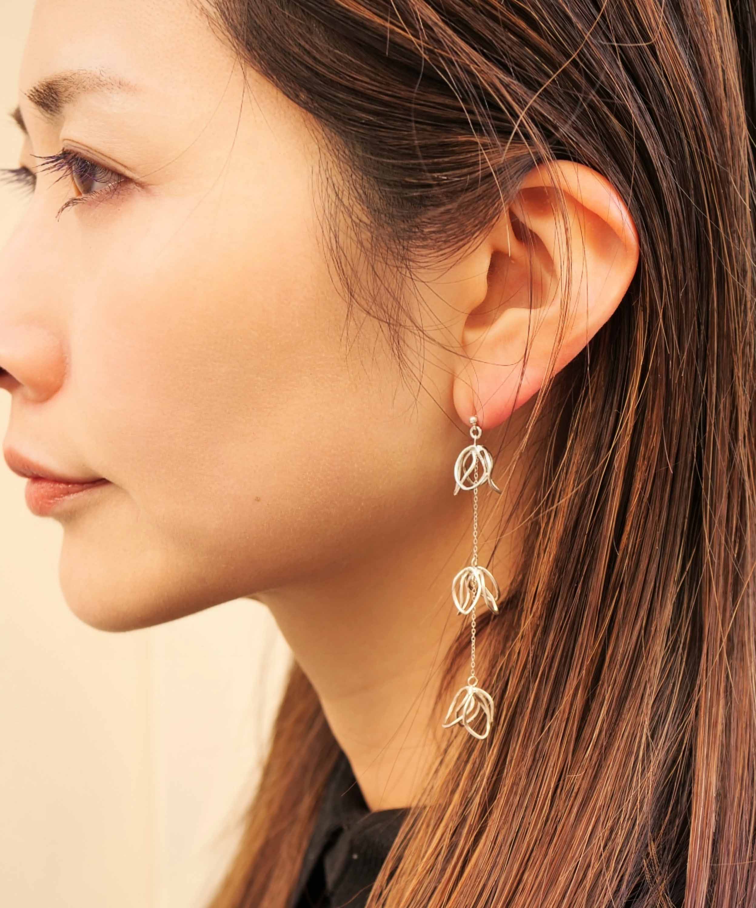 SV925 Scribble Flower Volume Earrings Silver