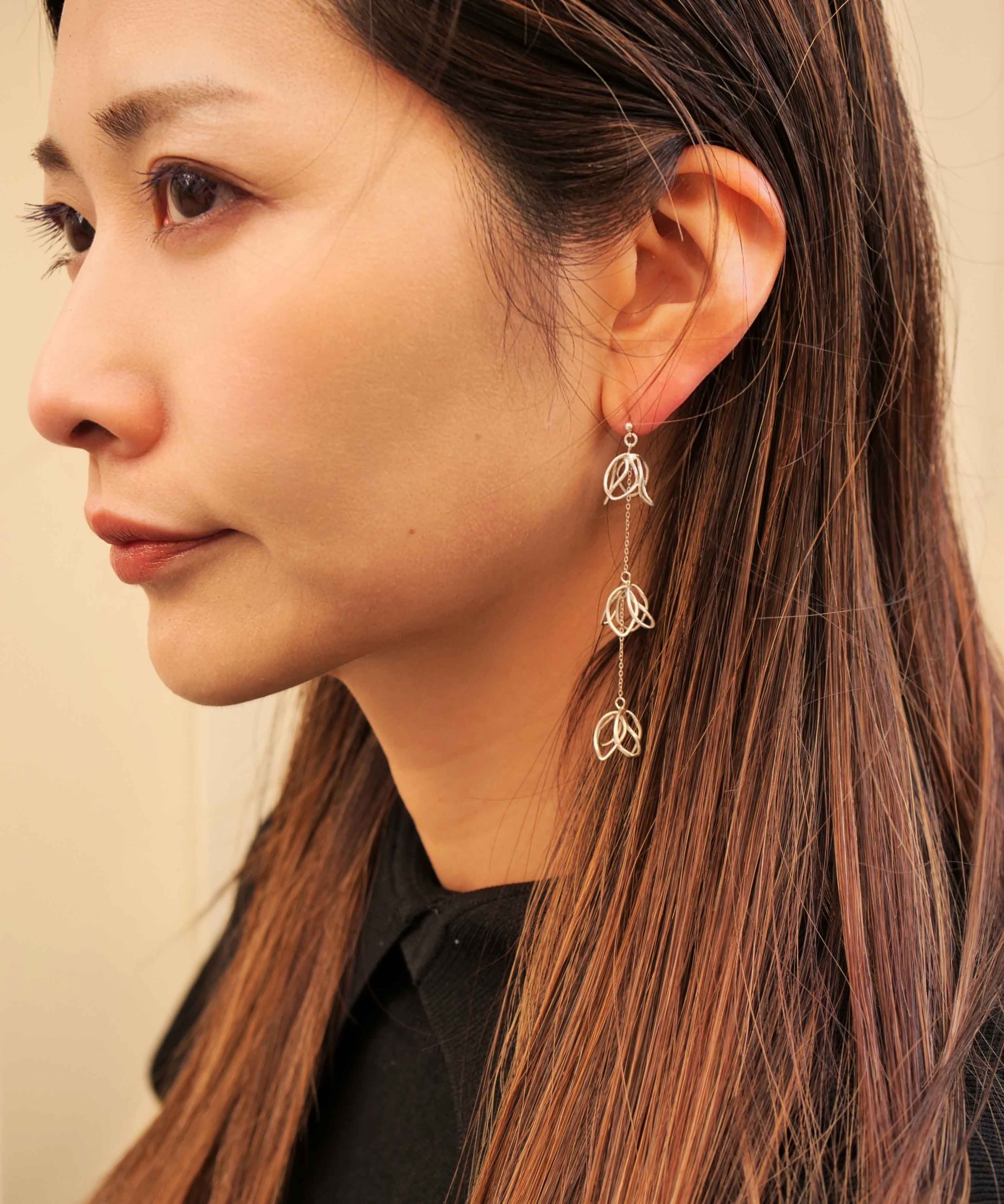 SV925 Scribble Flower Volume Earrings Silver