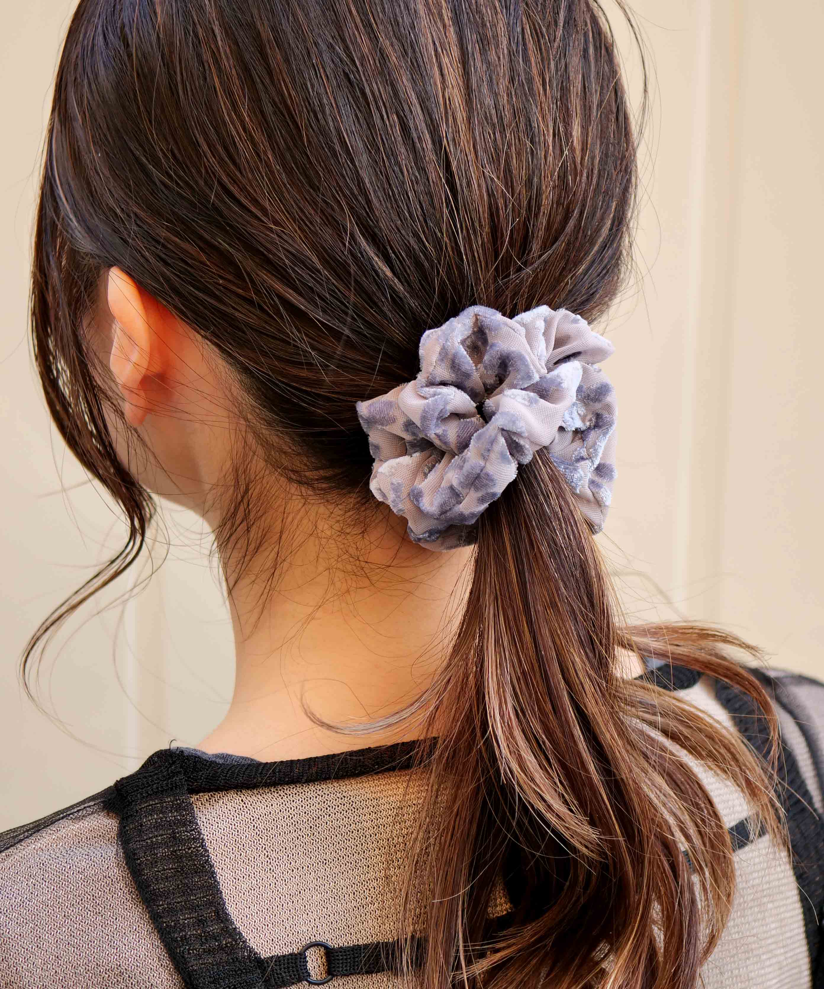 See-through velvet 2-set scrunchie