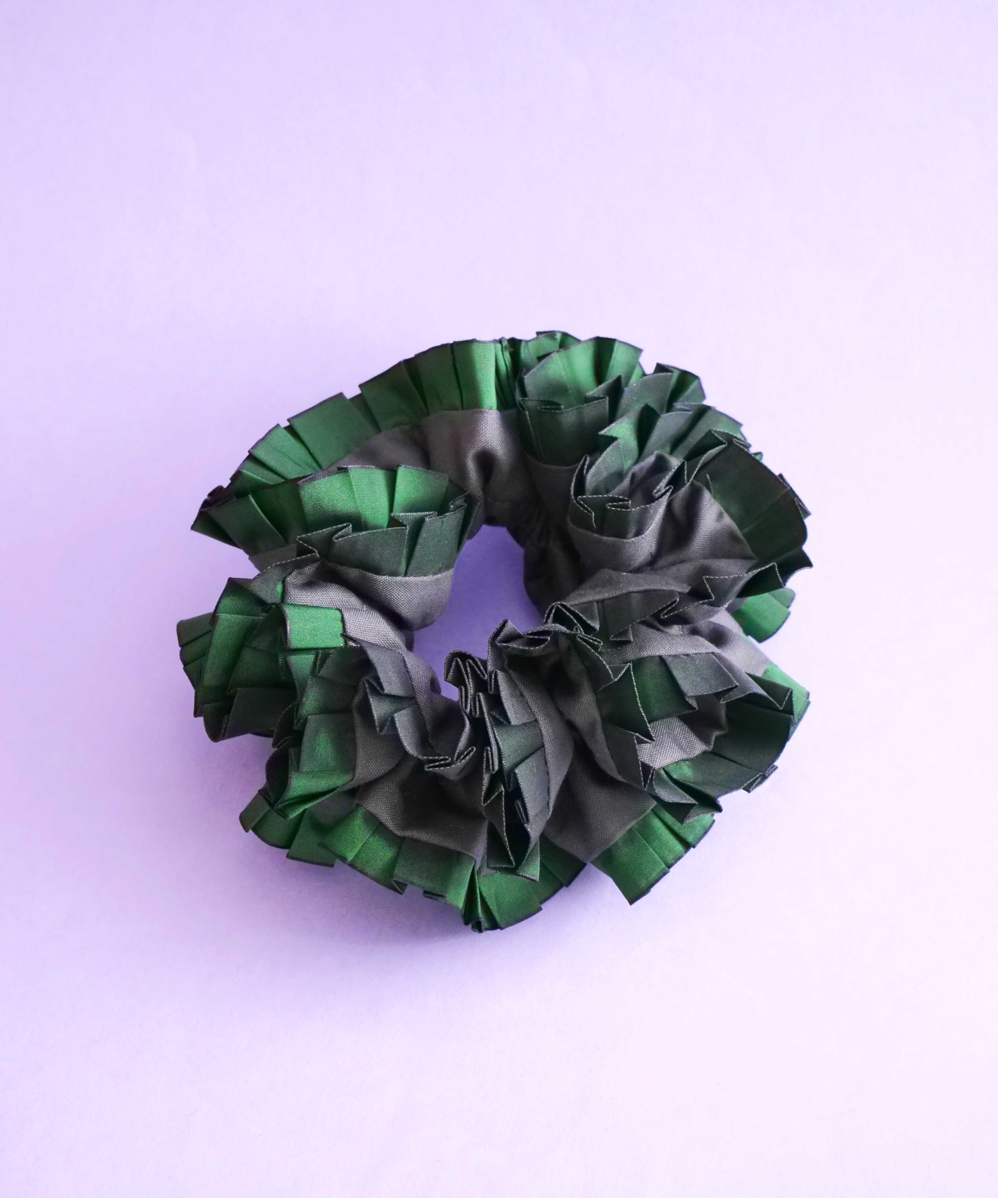 Plain Colorful Pleated Piping Scrunchie Green