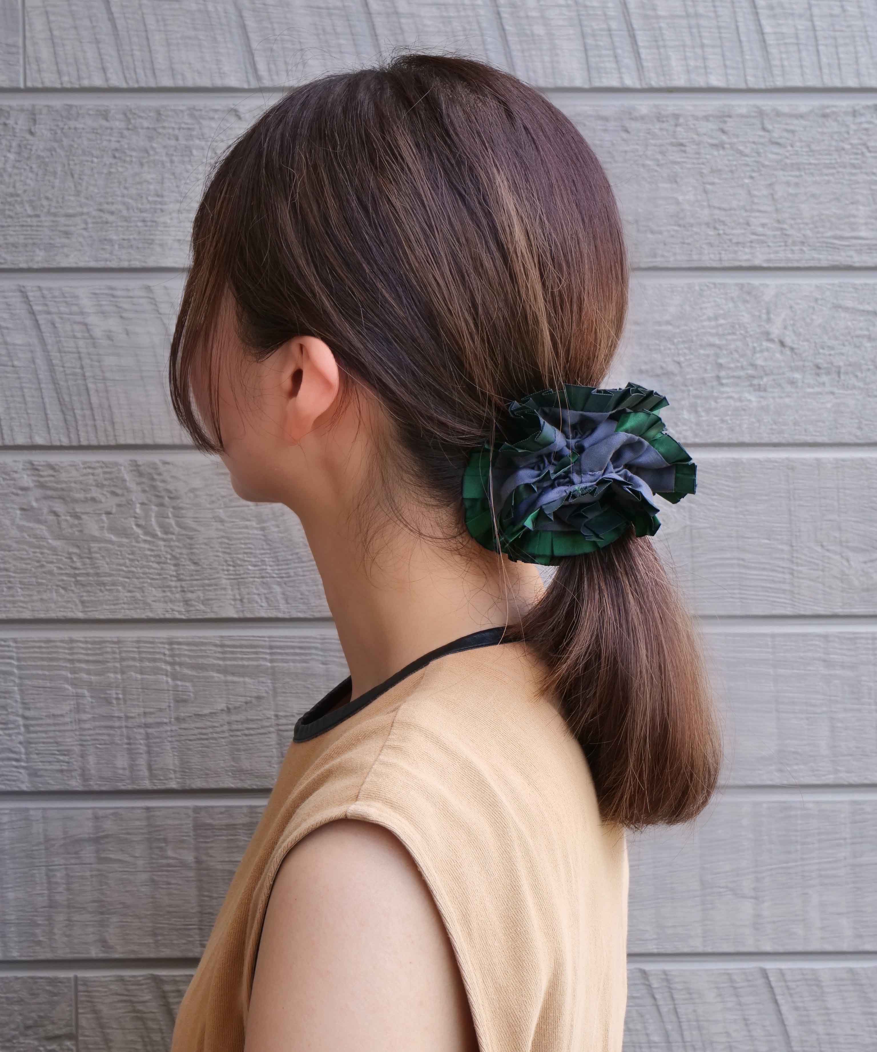 Plain Colorful Pleated Piping Scrunchie Green