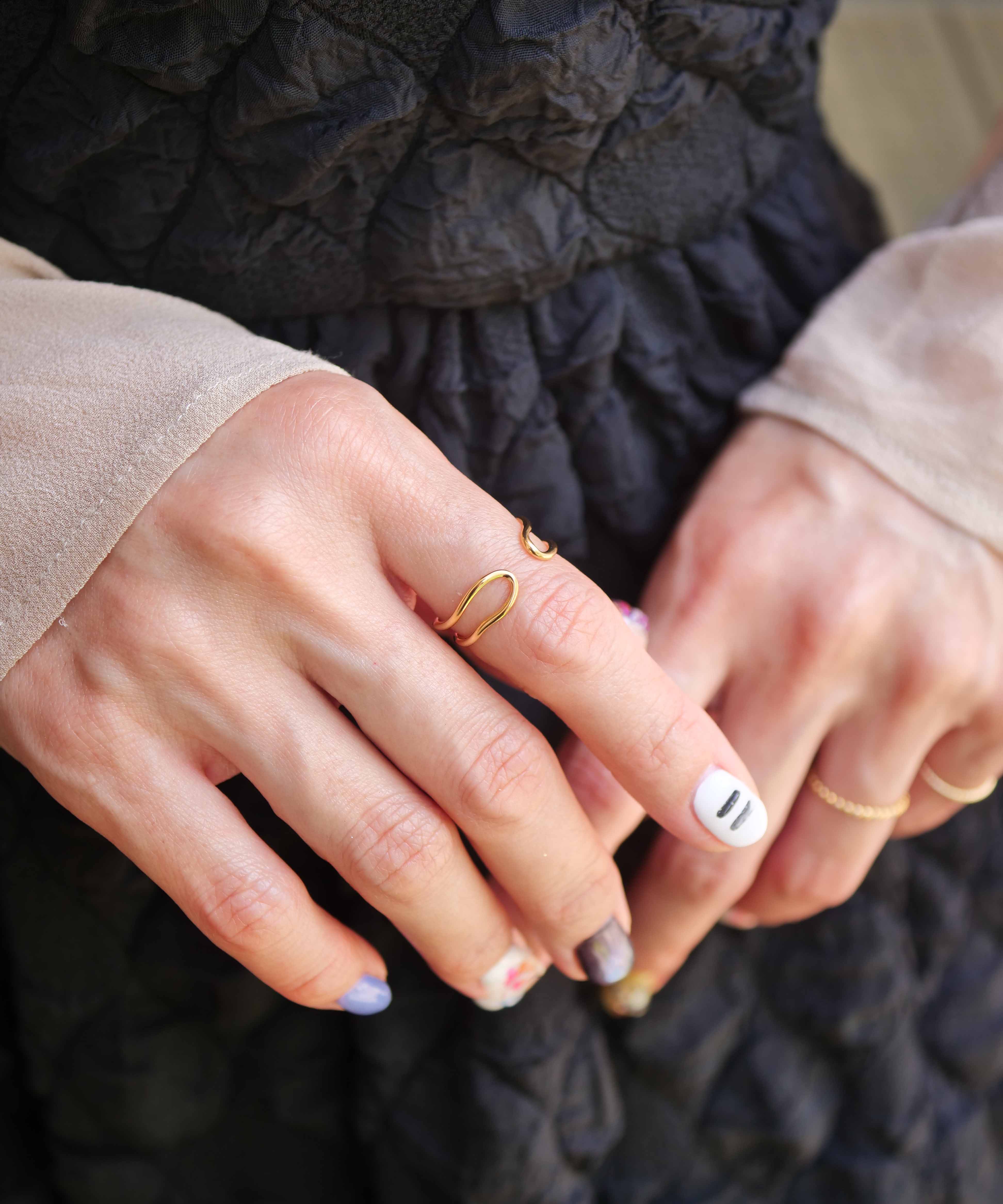 SV925 涂鸦波浪双环金