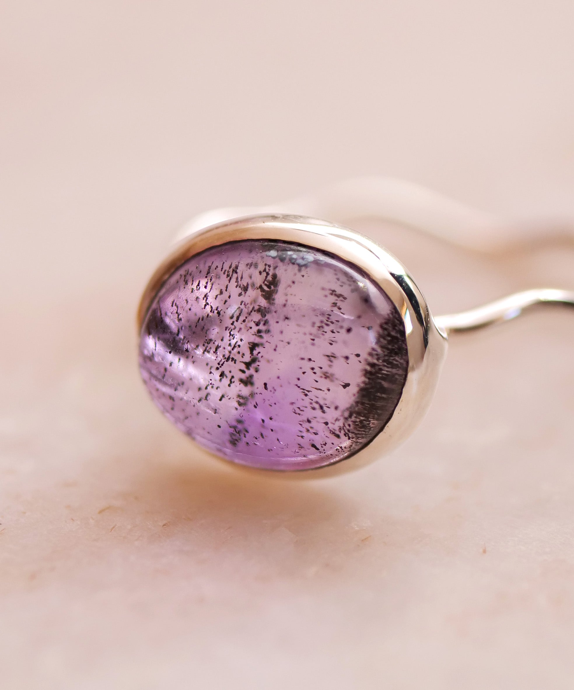 SV925 Graffiti Wave Goethite in Amethyst Ring Size 13