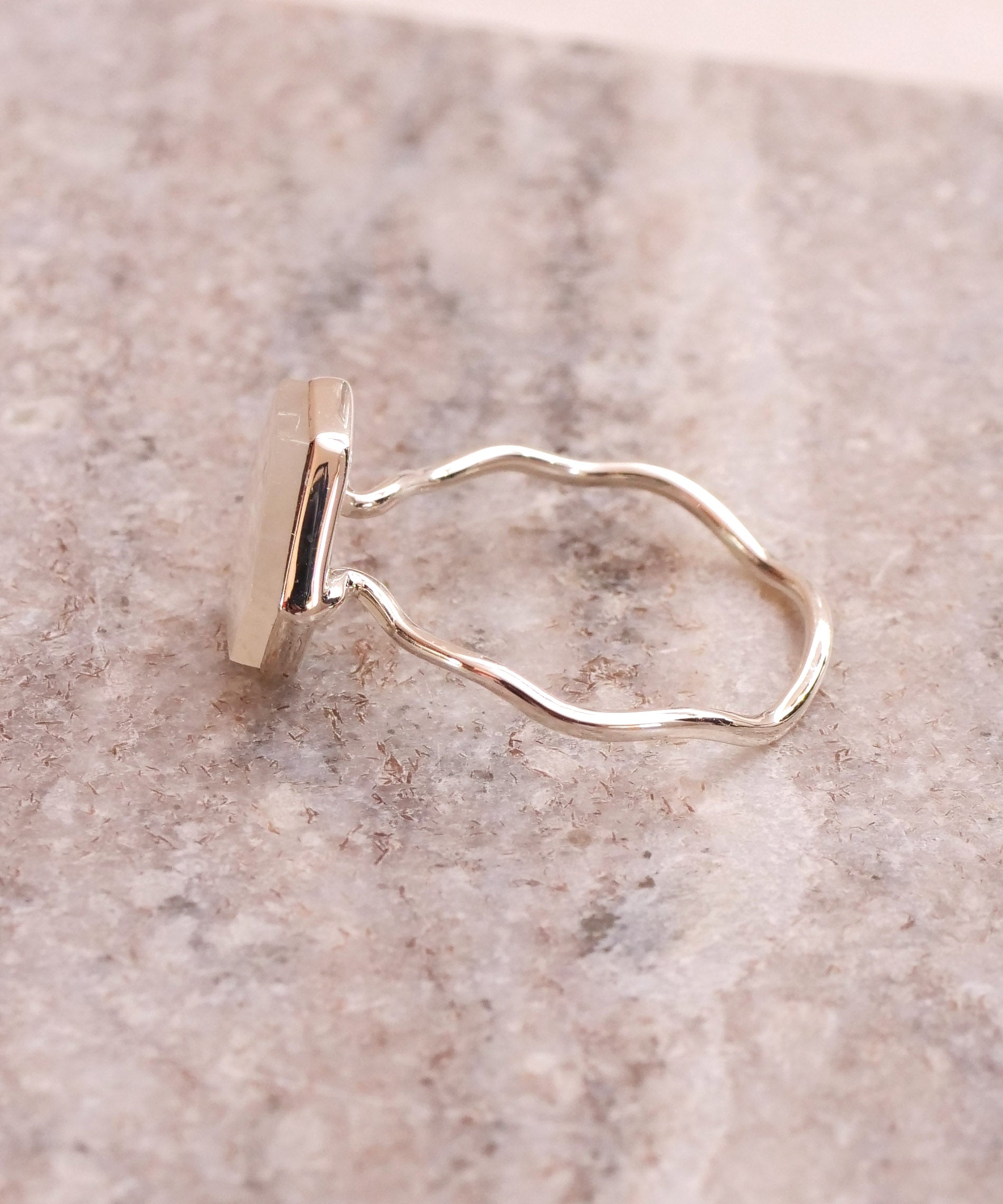 SV925 Graffiti Wave Trapiche Crystal Ring Size 17