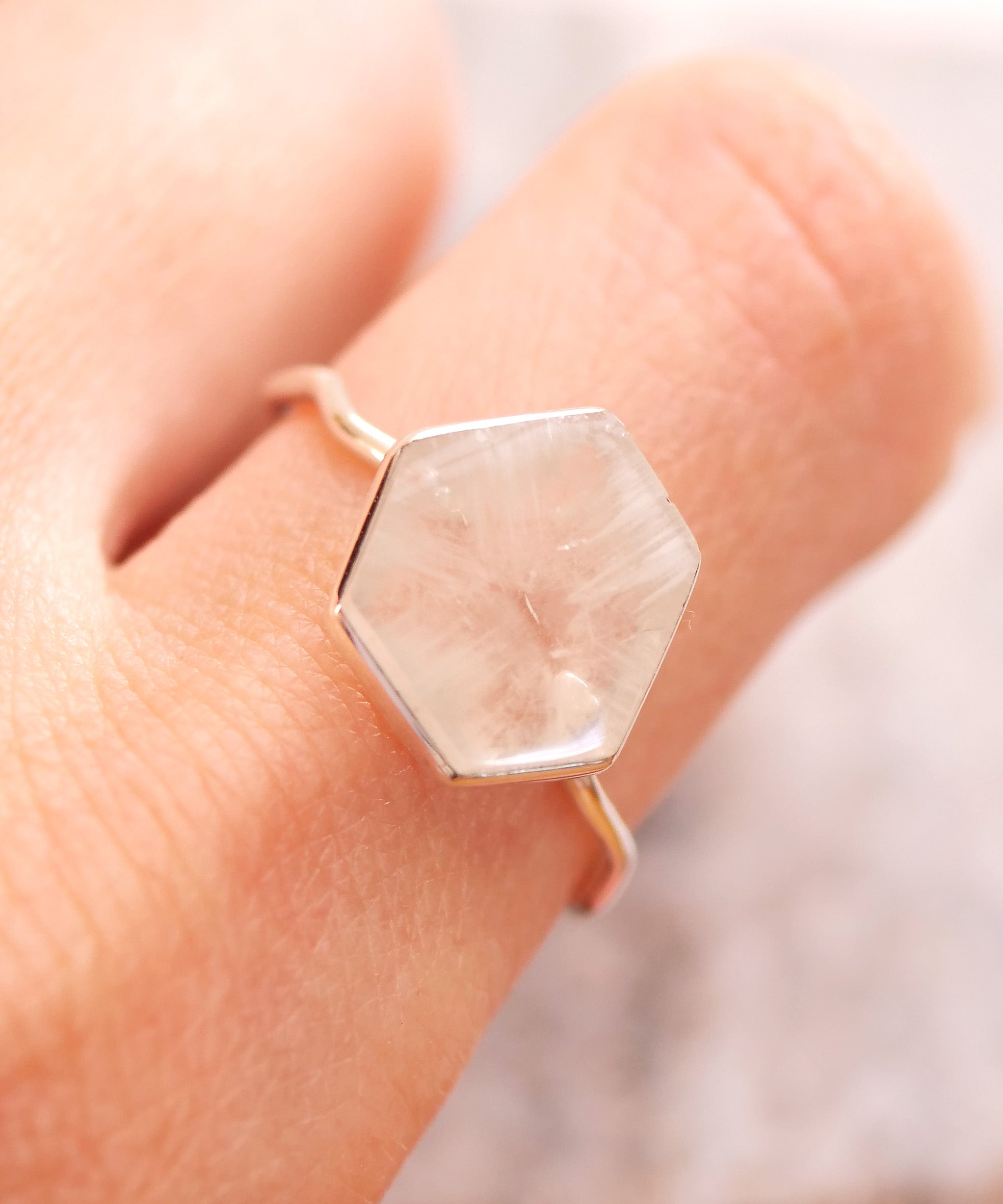 SV925 Graffiti Wave Trapiche Crystal Ring Size 17