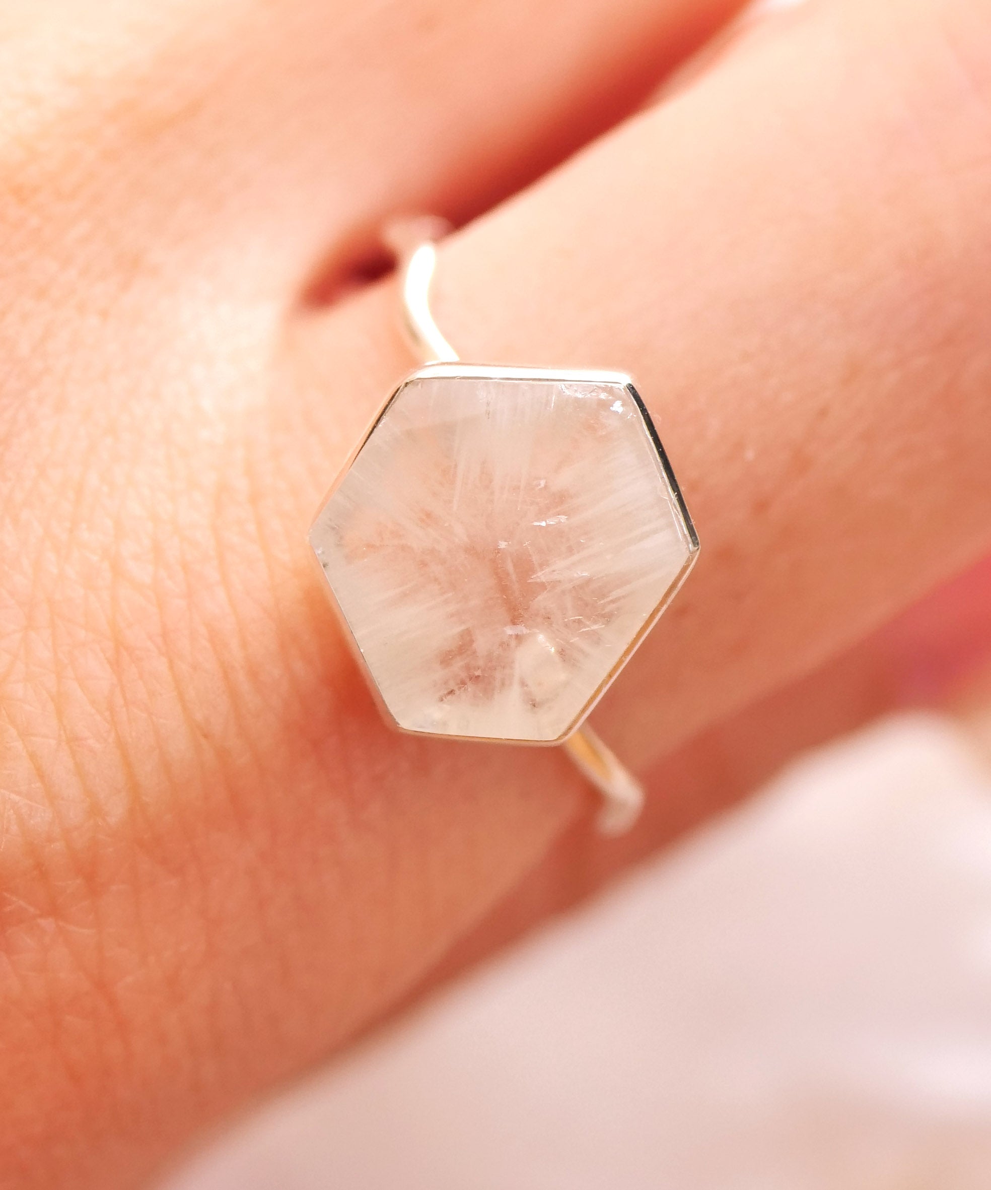 SV925 Graffiti Wave Trapiche Crystal Ring Size 17