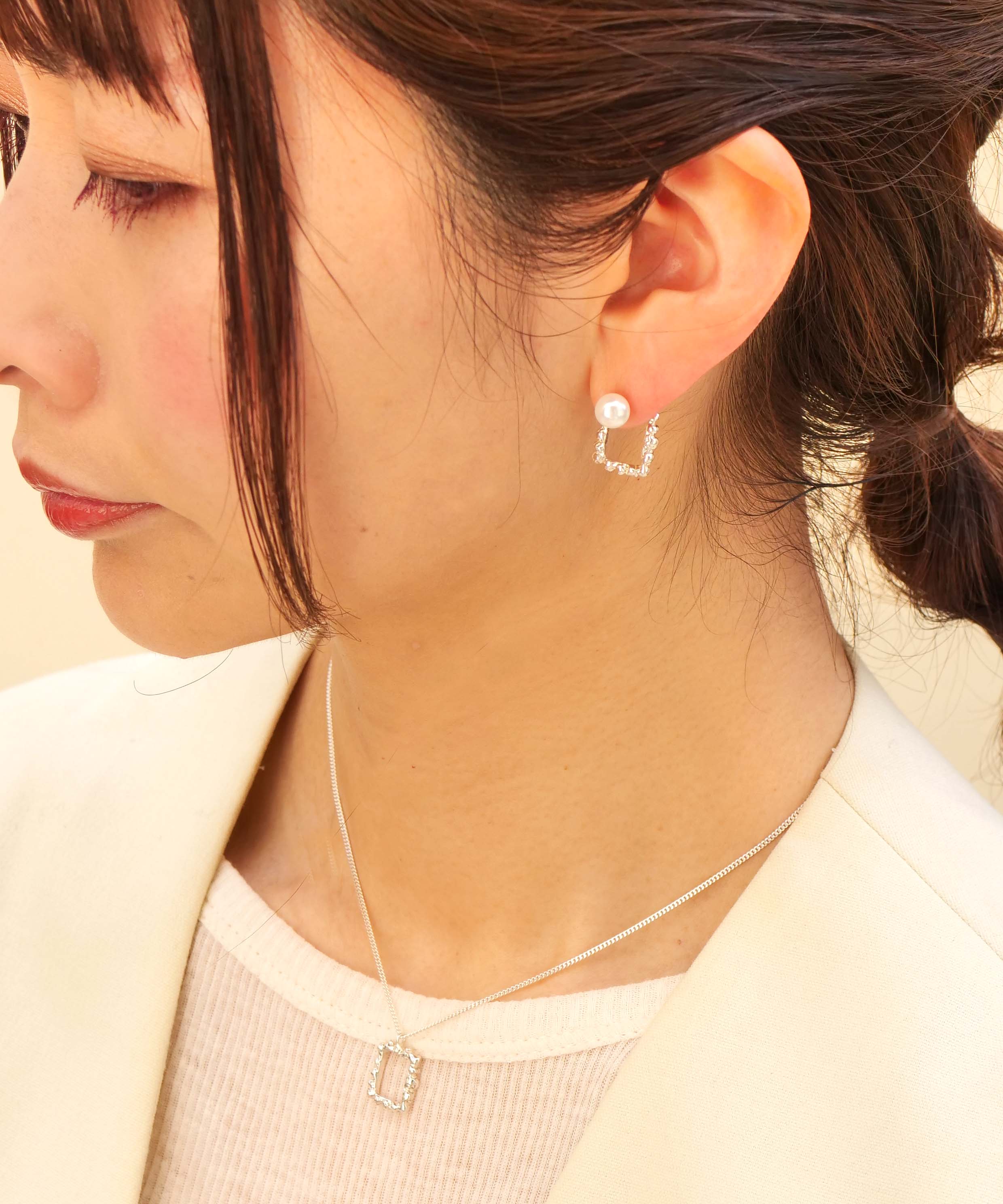 SV925おねんどツブツブスクエアピアス シルバー
