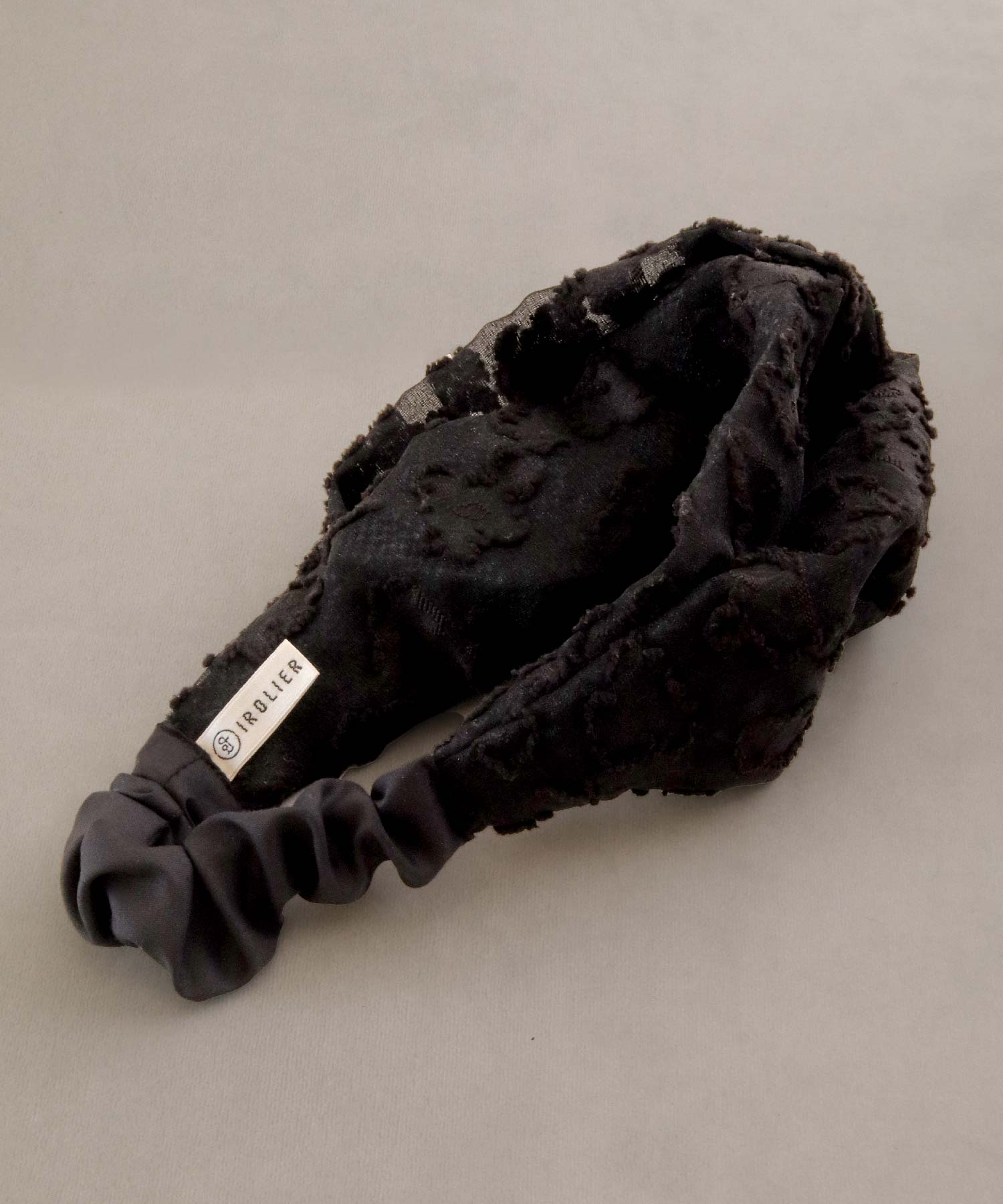 Shirred lace turban