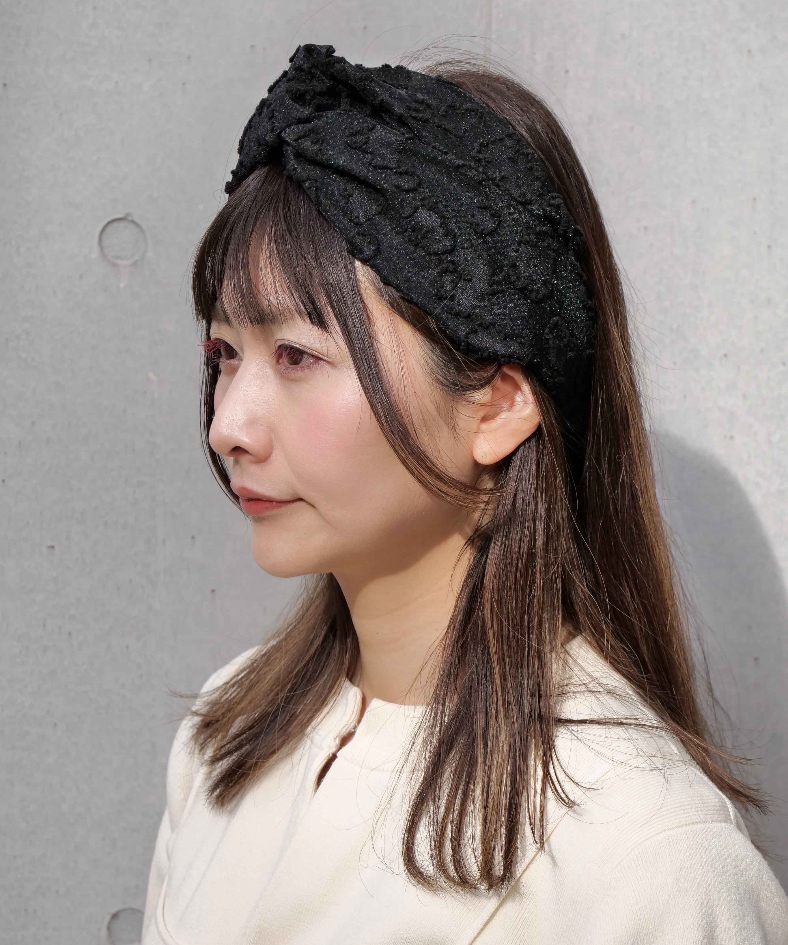 Shirred lace turban