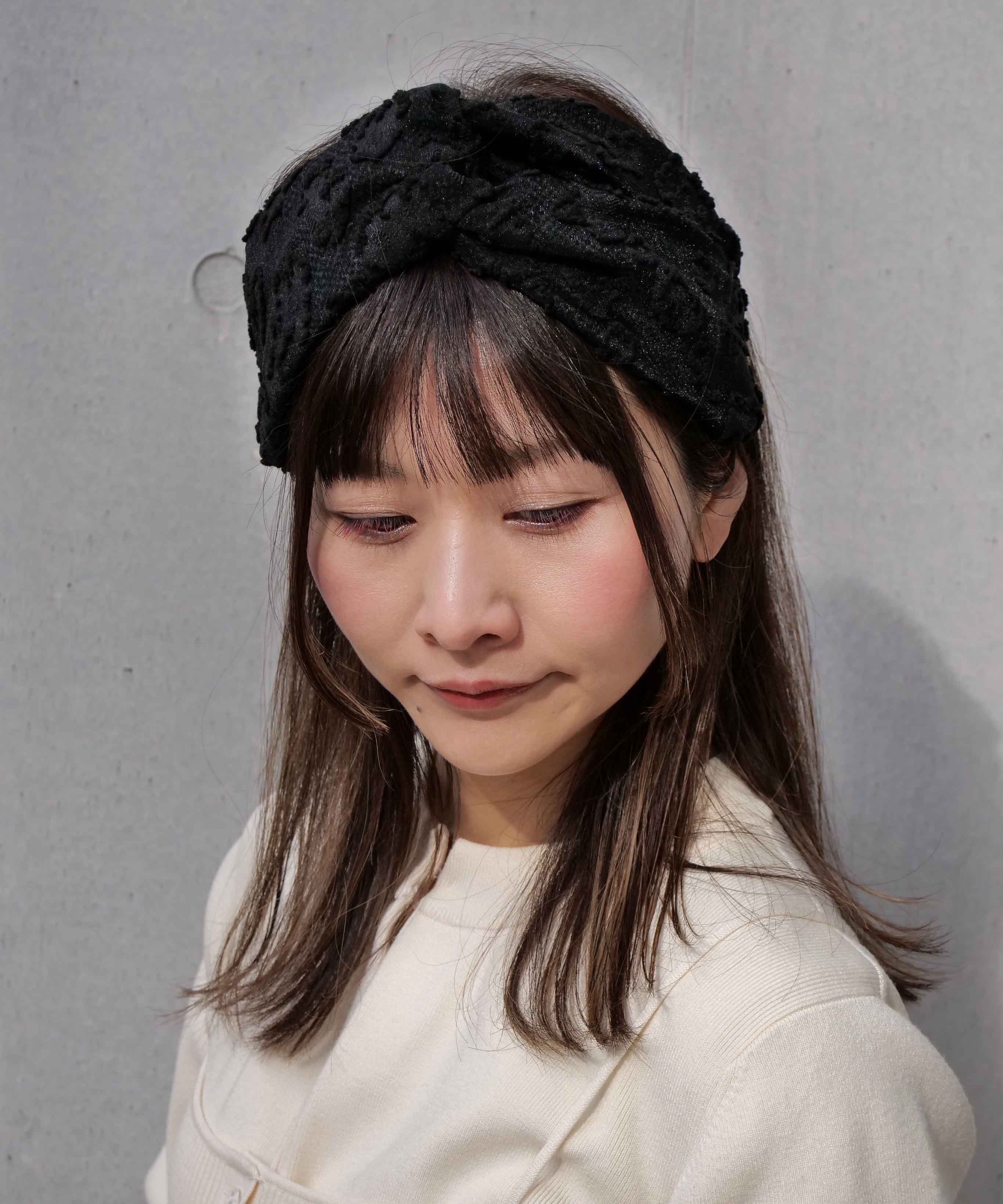 Shirred lace turban