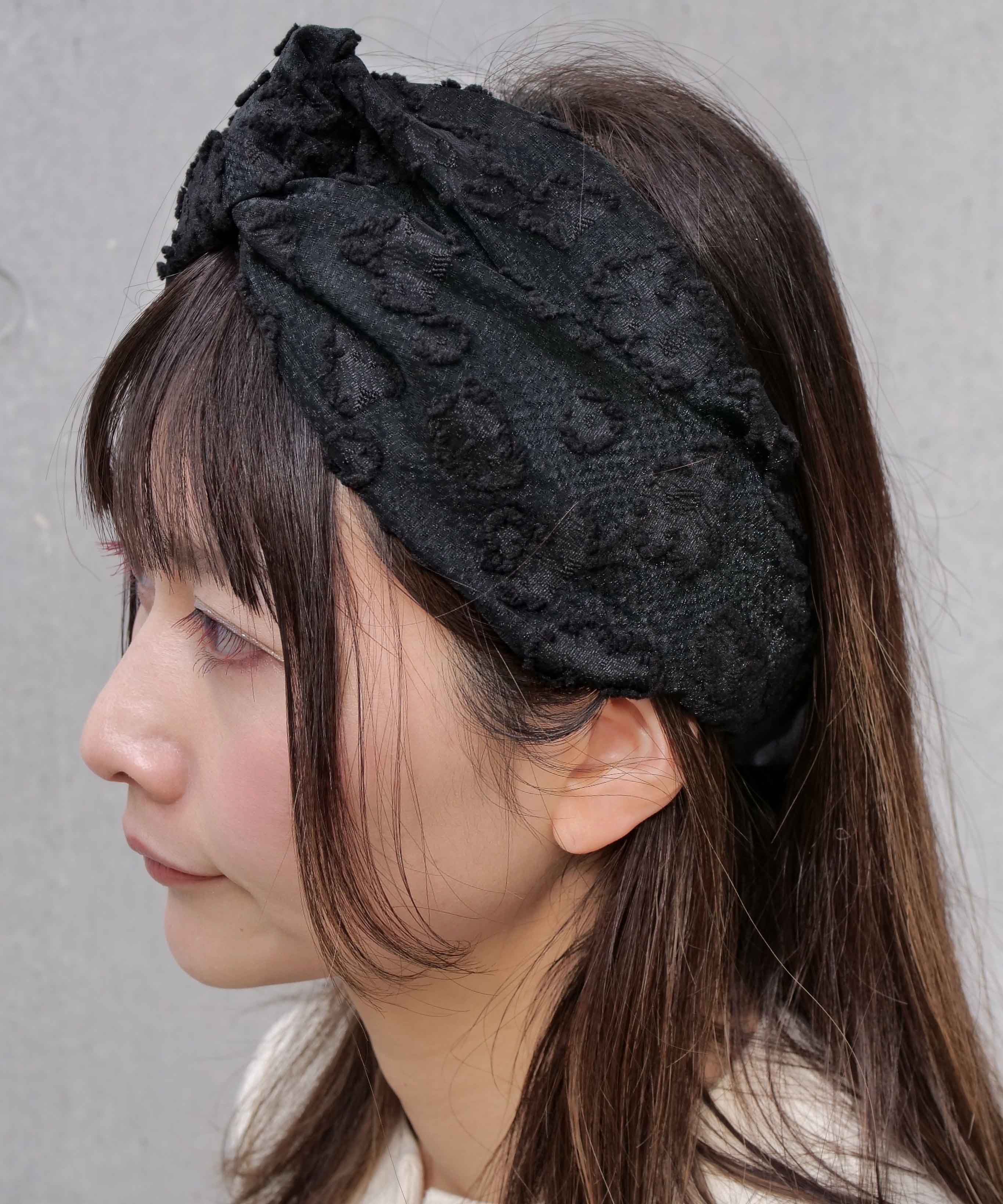 Shirred lace turban