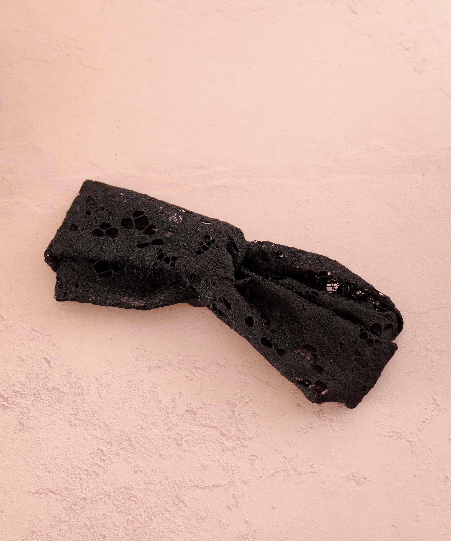 Shirred lace turban