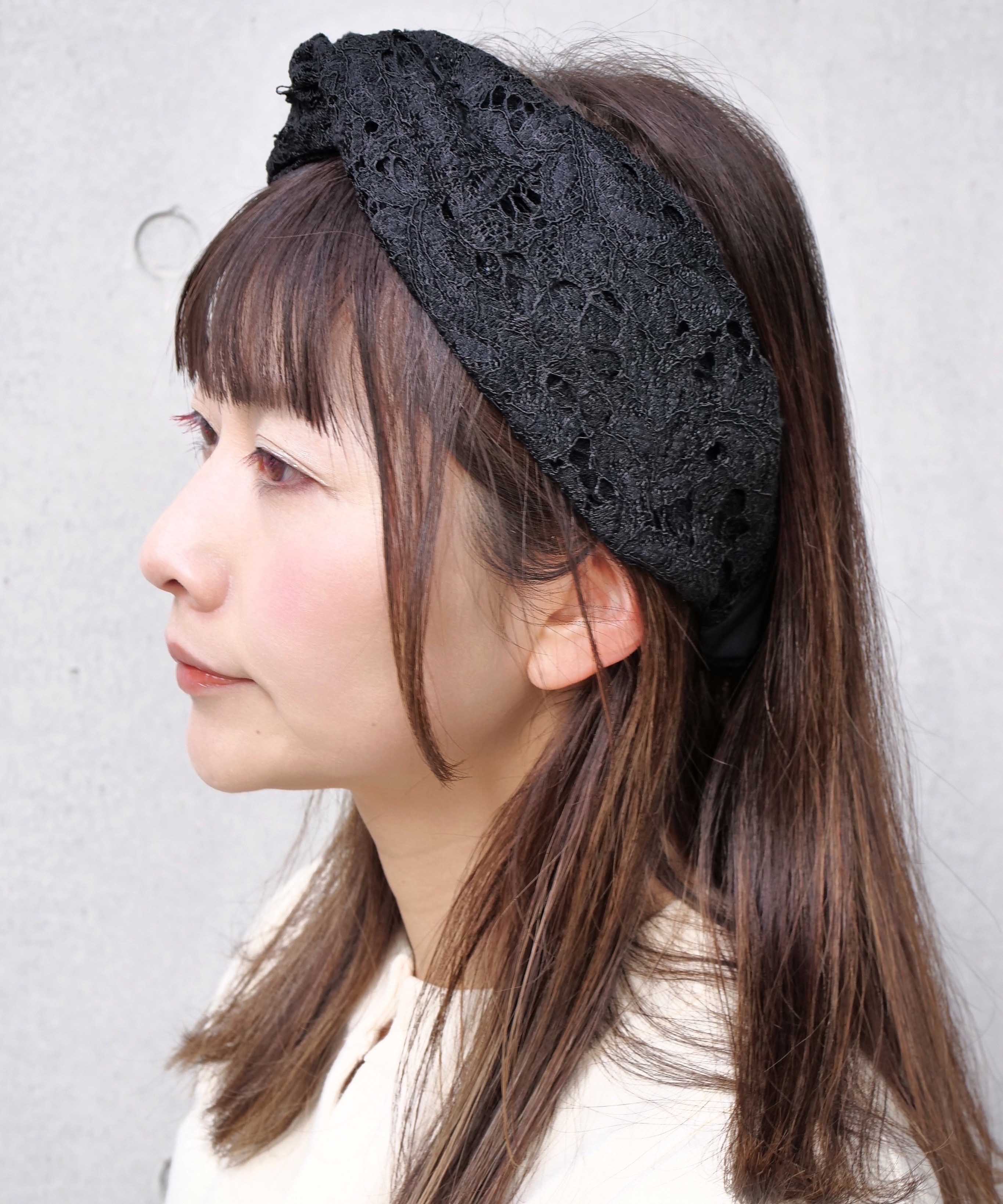Shirred lace turban