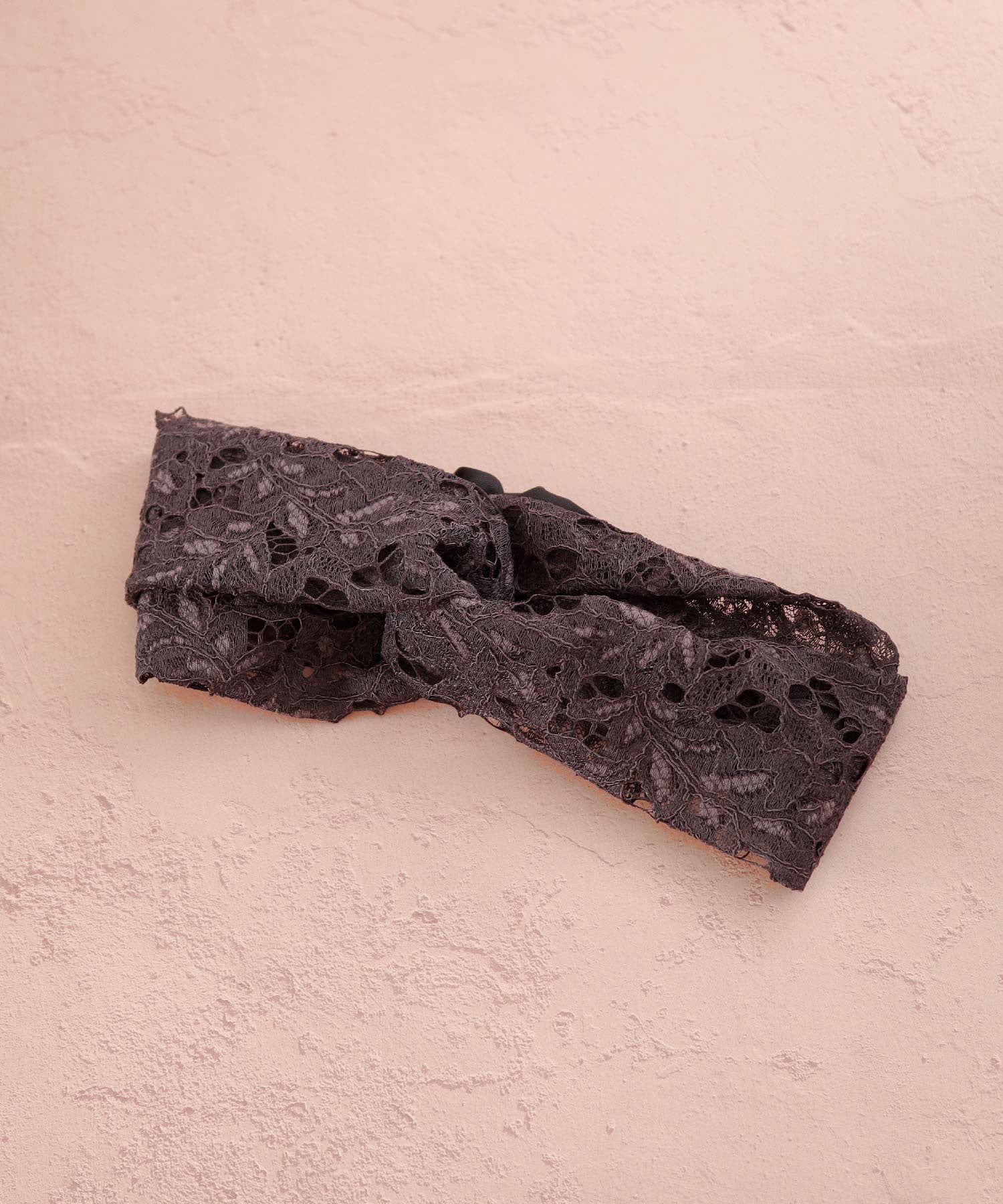 Shirred lace turban