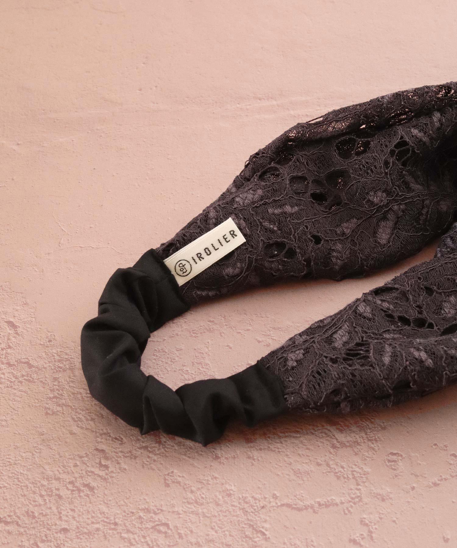 Shirred lace turban