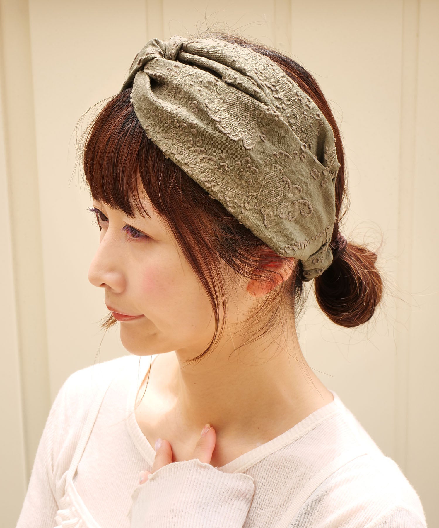 Shirred lace turban