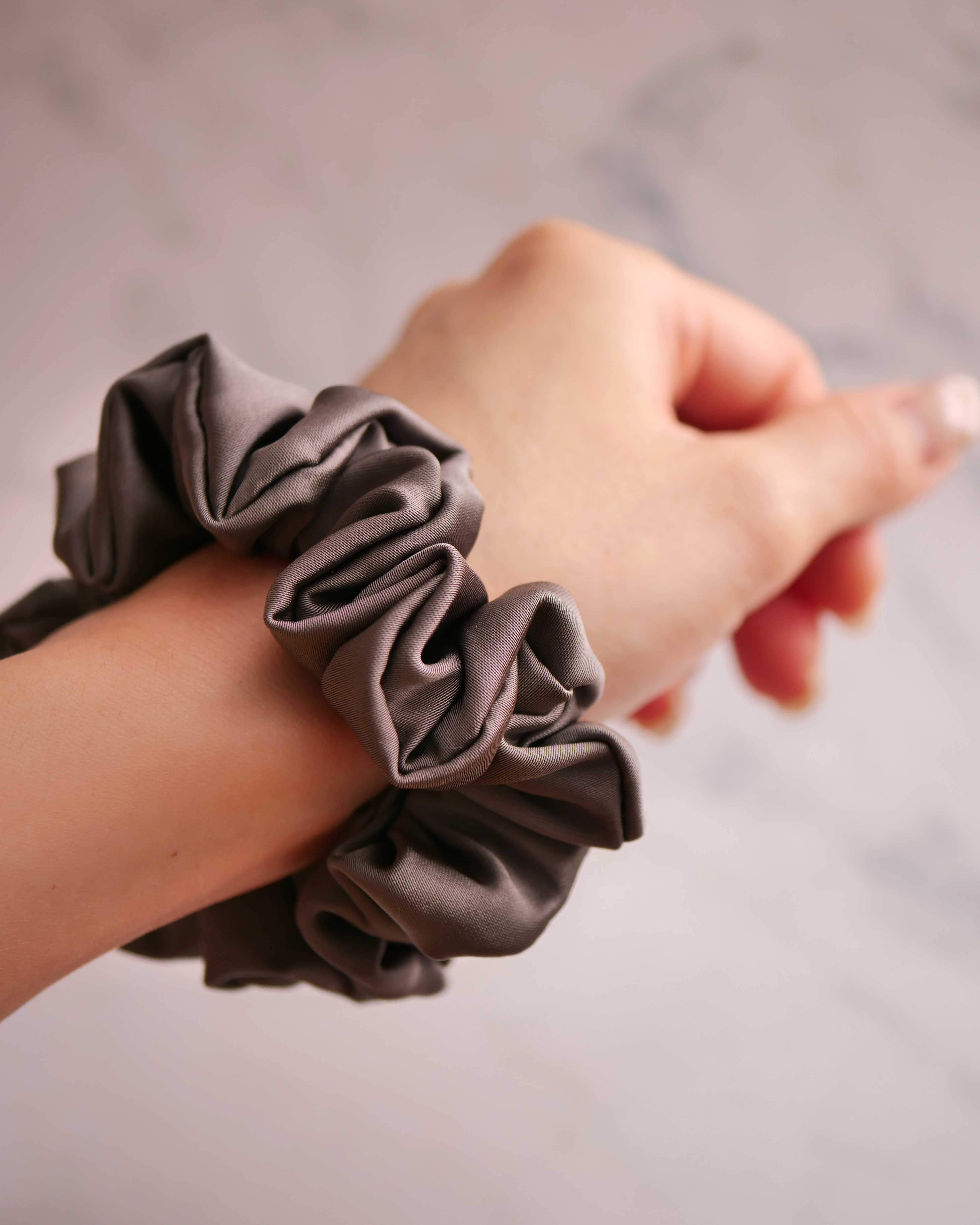 Metallic 2 set scrunchie