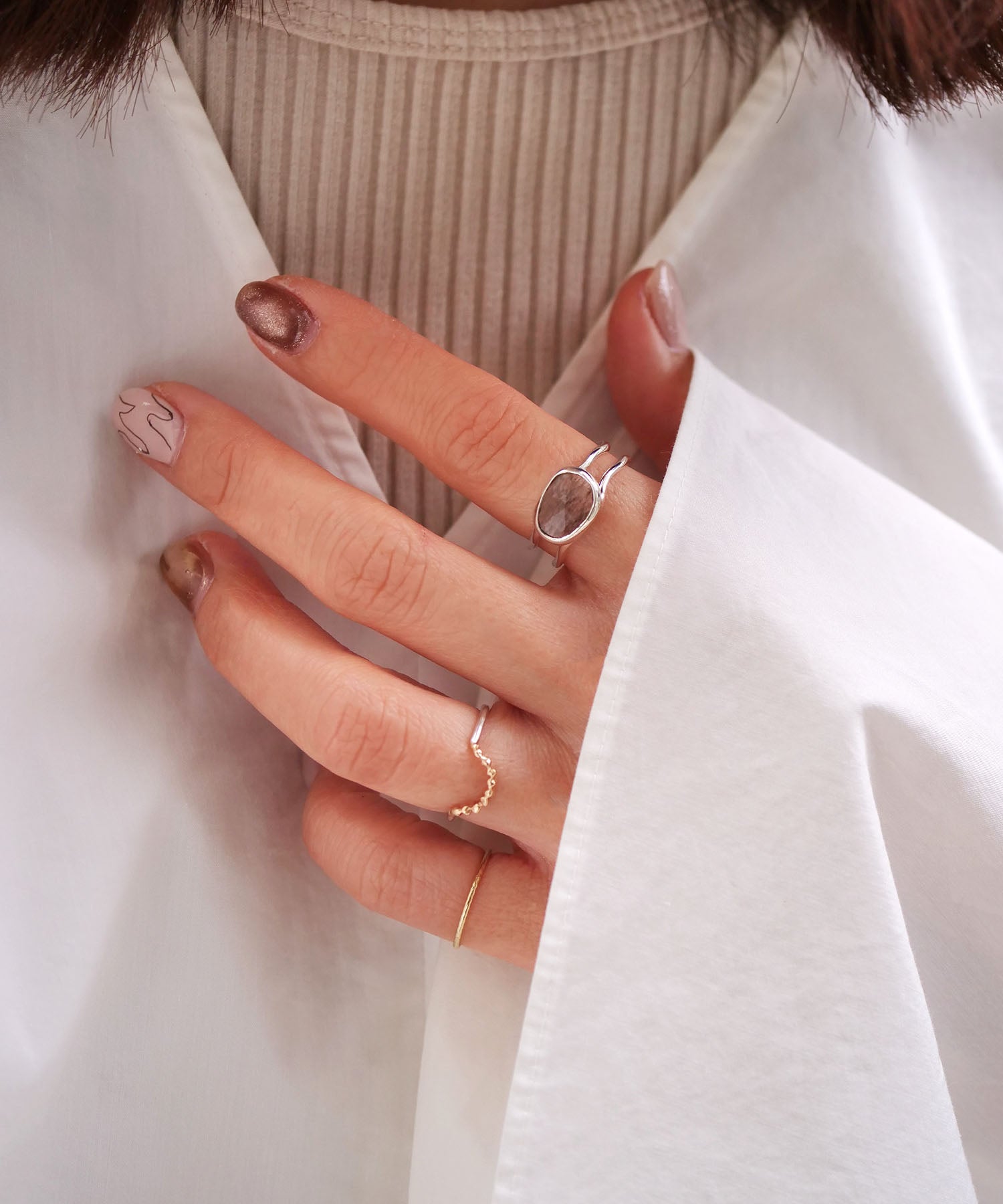 【1点限定】SV925ラクガキウェーブ天然石付2連リング モスアクアマリン