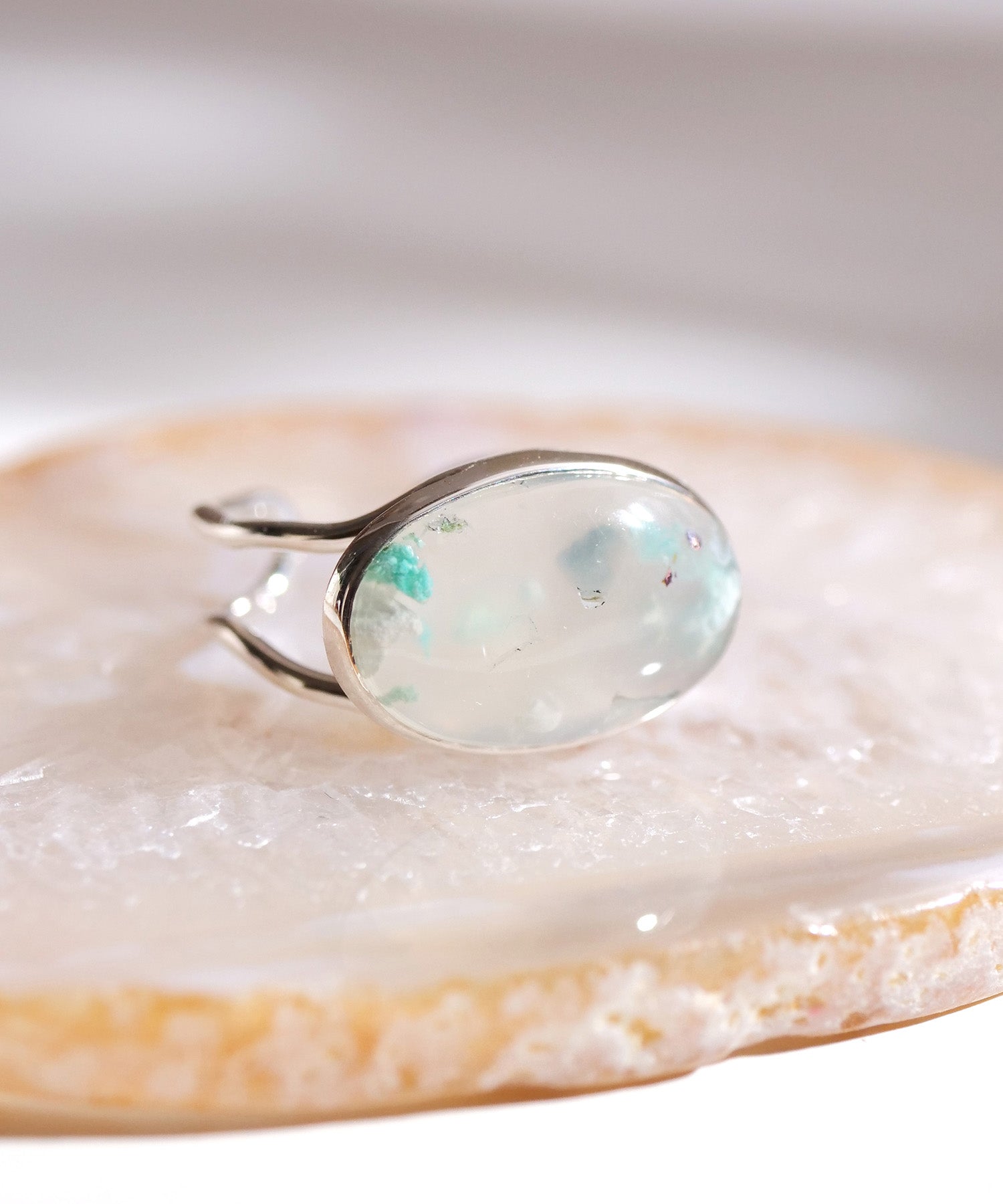 【1点限定】SV925ラクガキウェーブ天然石付2連リング クリソコラインカルセドニー