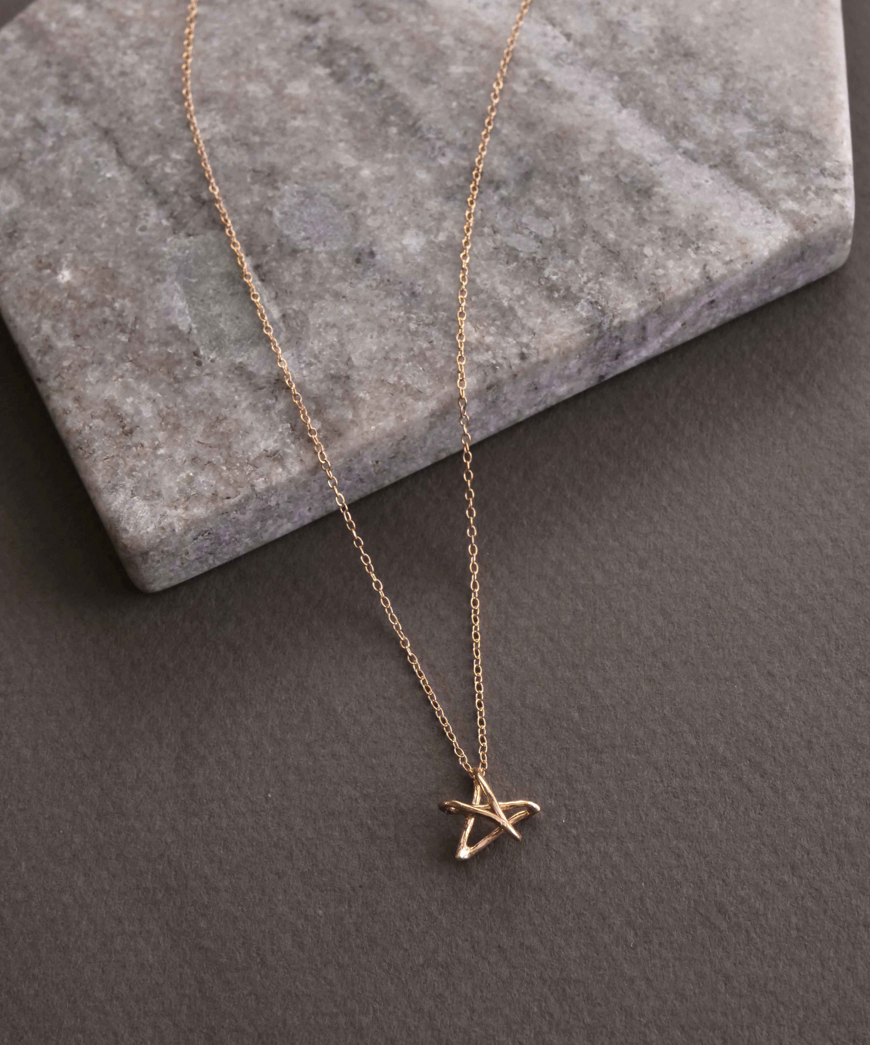 Christmas limited edition Graffiti star necklace &amp; ear cuff set
