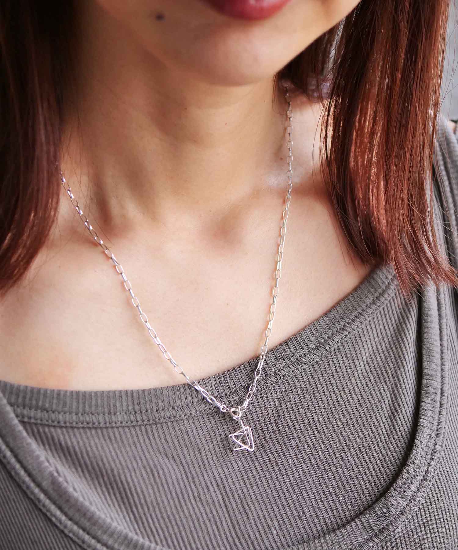 SV925 flat simple chain necklace with graffiti motif