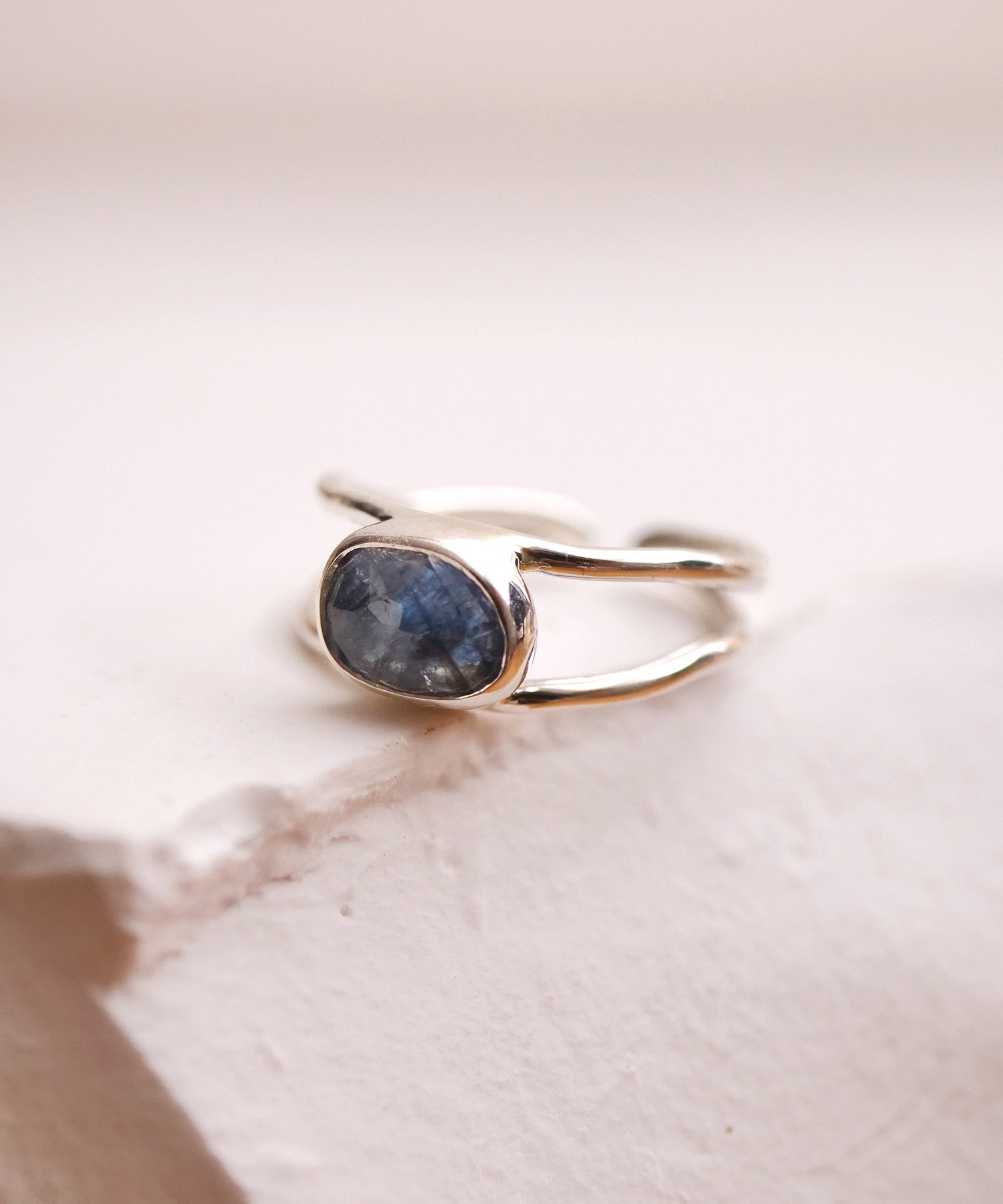 【1点限定】SV925ラクガキフリー天然石ピンキーリング ブルーサファイア