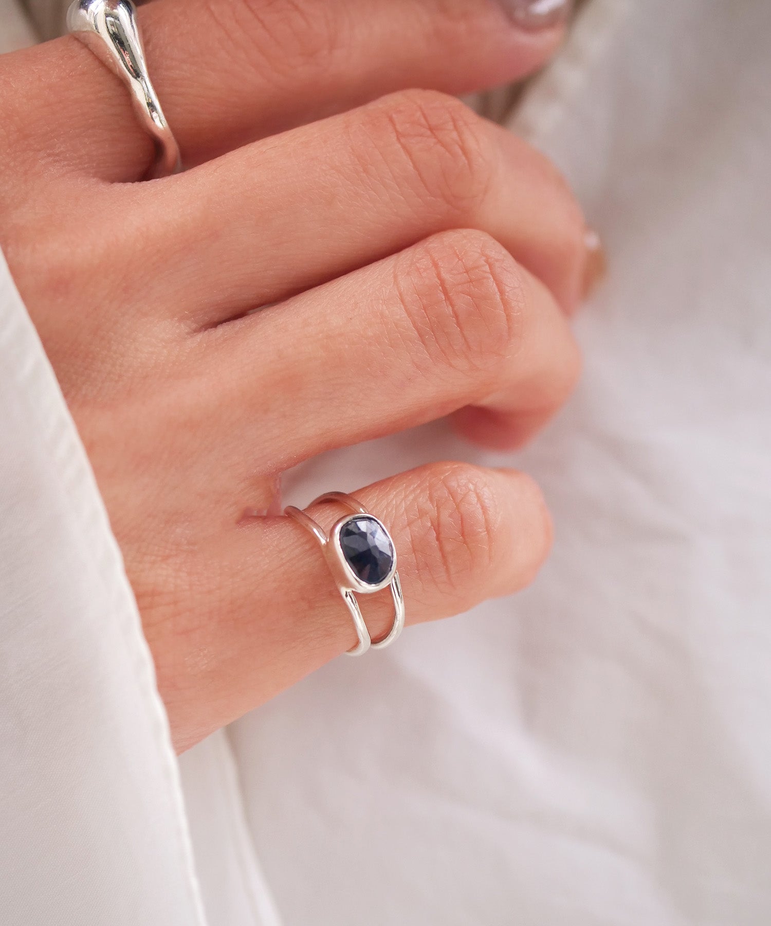 【1点限定】SV925ラクガキフリー天然石ピンキーリング ブルーサファイア