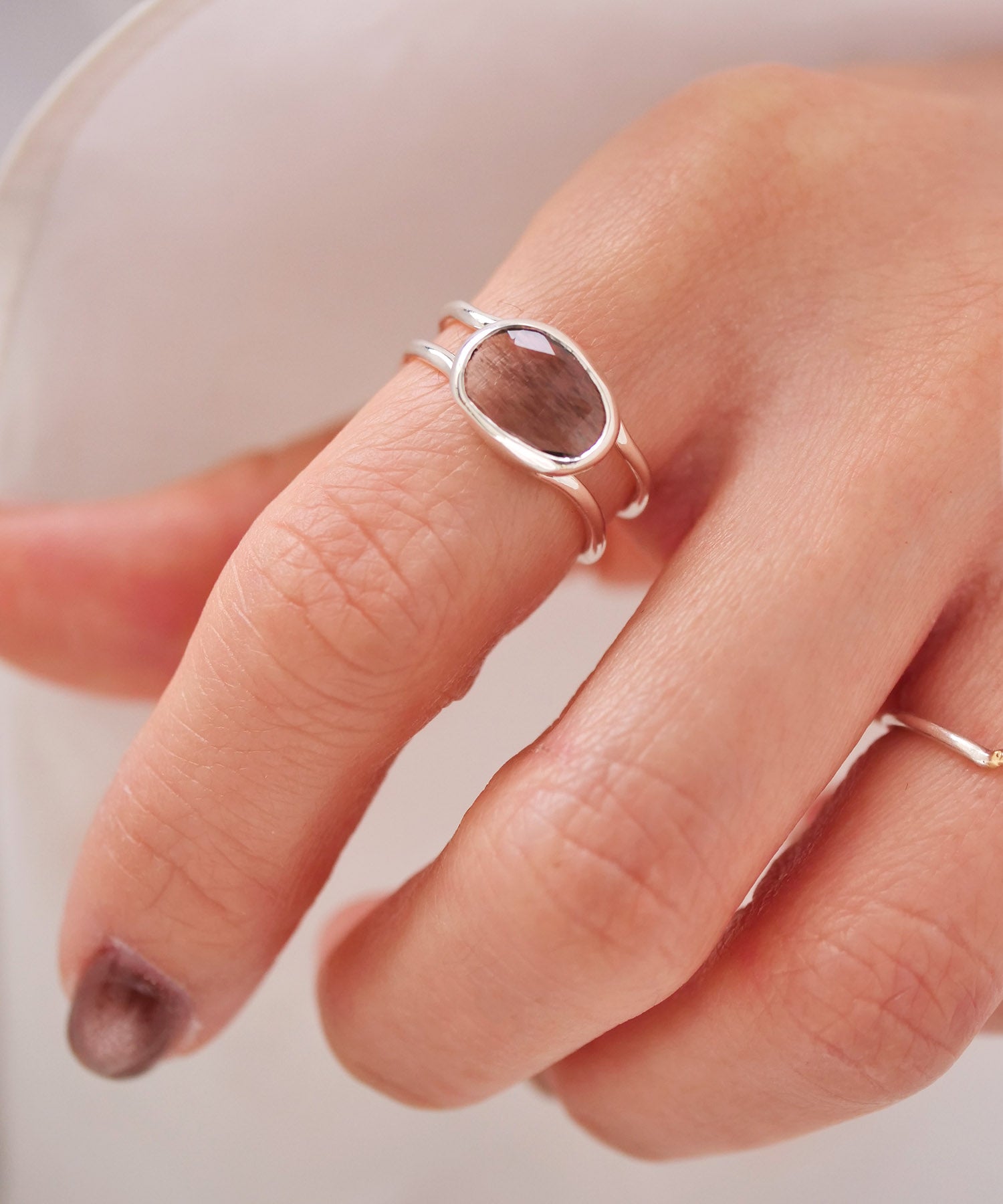 【1点限定】SV925ラクガキウェーブ天然石付2連リング モスアクアマリン